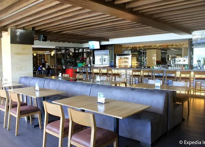 Newtown Plaza Hotel